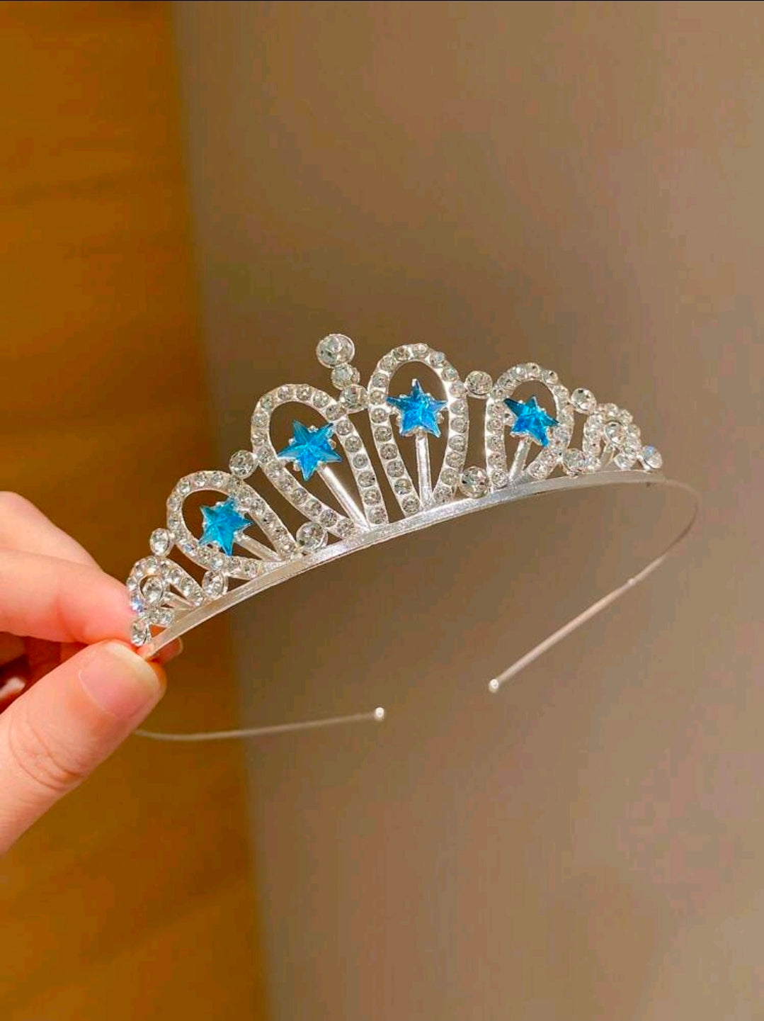 Cute tiara crown for princess blue
